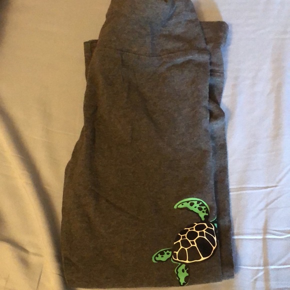 Capris - Picture 4 of 4